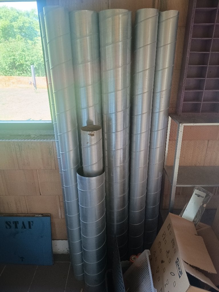Gegalvaniseerde spiraalbuizen / ventilatiebuizen Systeem D, Ophalen of Verzenden, Zo goed als nieuw