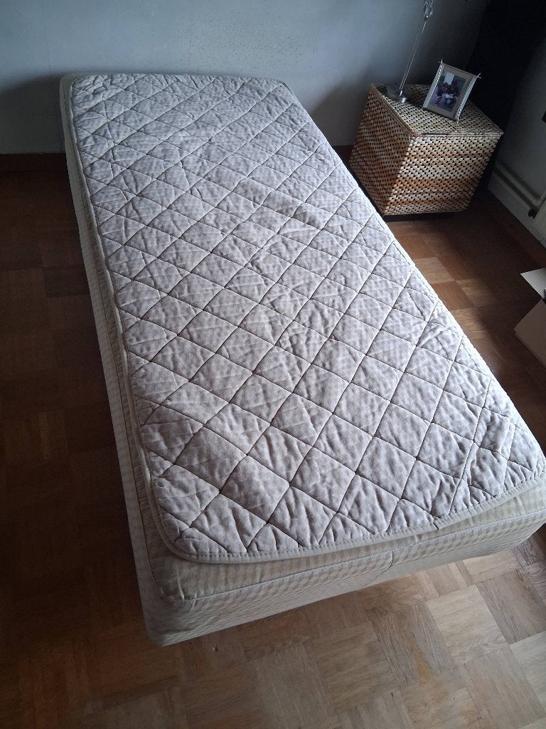 Bed, Ophalen, Gebruikt, 90 cm, Eenpersoons