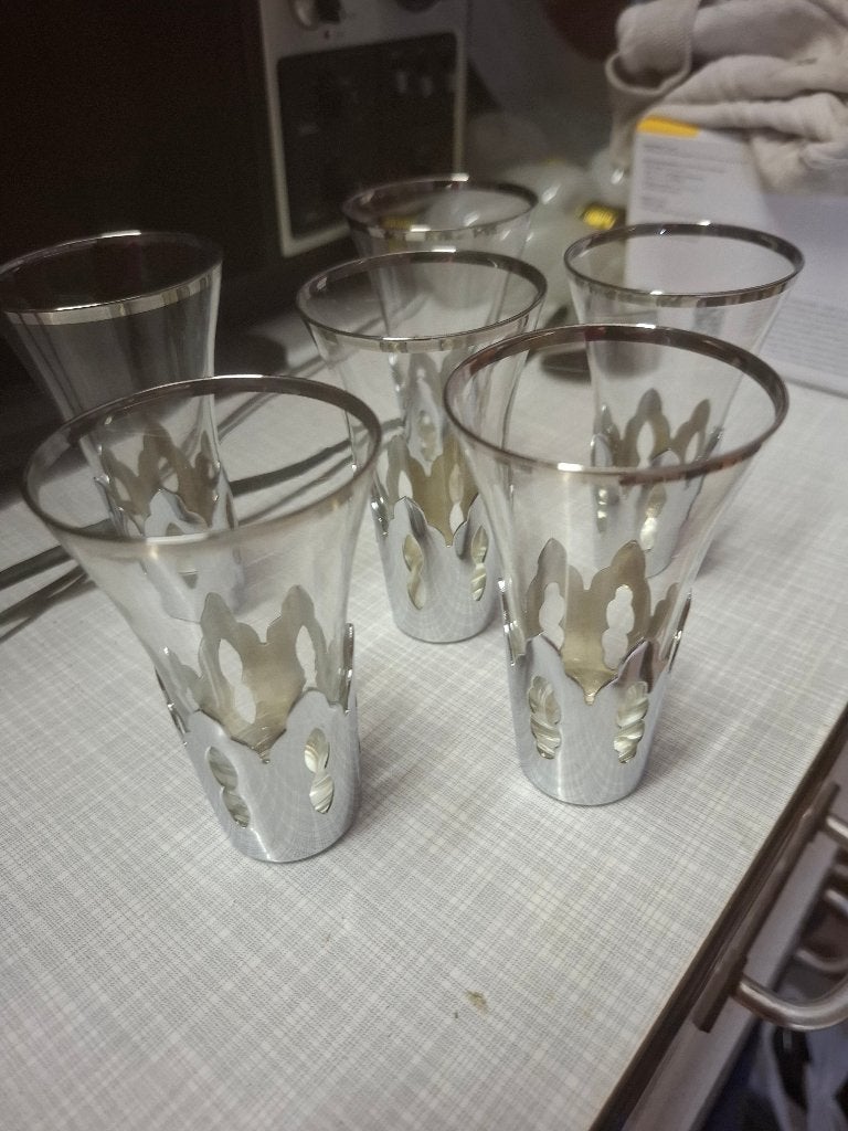 verres avec supports, Huis en Inrichting, Keuken | Servies, Ophalen, Glas of Glazen, Overige stijlen, Glas