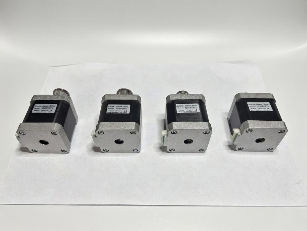 Wantai Stepper Motoren 42BYGHW811L20P1-X2, 1.8/stap - 2.5A, Computers en Software, Ophalen of Verzenden, Zo goed als nieuw