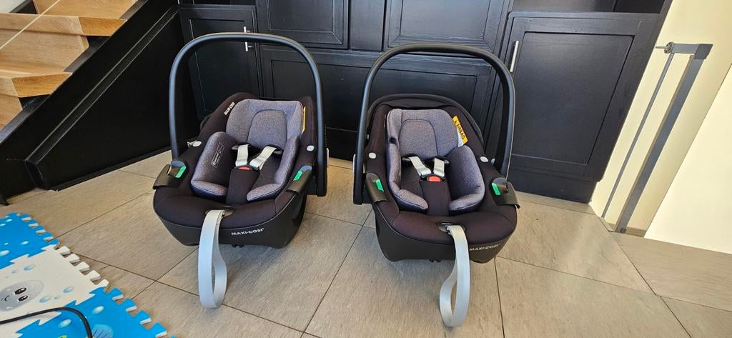 2 x Maxi Cosi pebble 360 noir, Enfants & Bébés, Comme neuf, Protection latérale, Enlèvement, Ceinture de sécurité ou Isofix