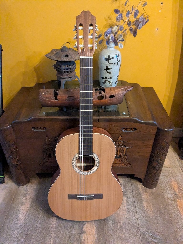 Juan Salvador 2C OP, Musique & Instruments, Instruments à corde | Guitares | Acoustiques, Enlèvement, Utilisé, Guitare classique ou espagnole