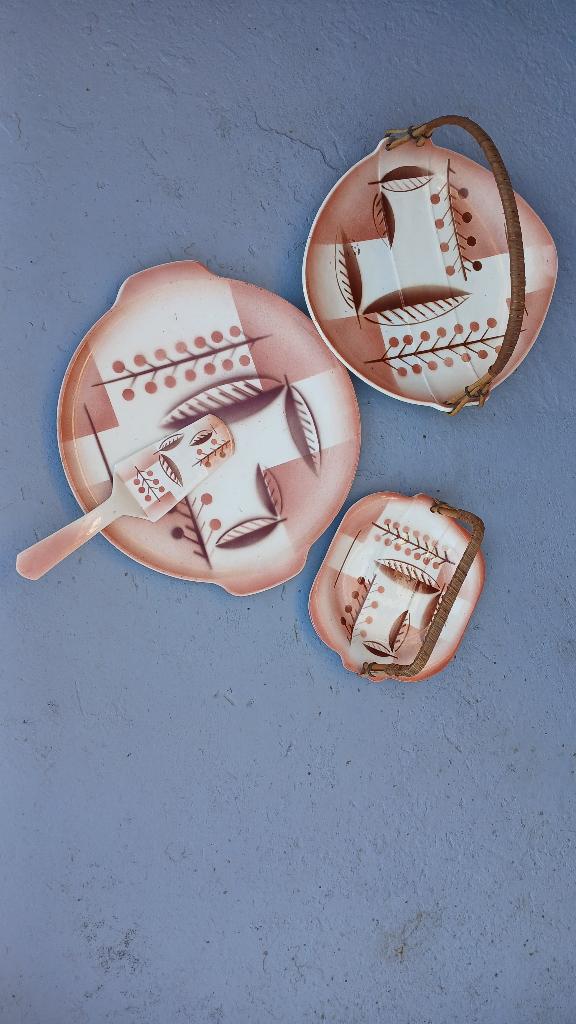 maison, Enlèvement, Comme neuf, Assiettes(s)