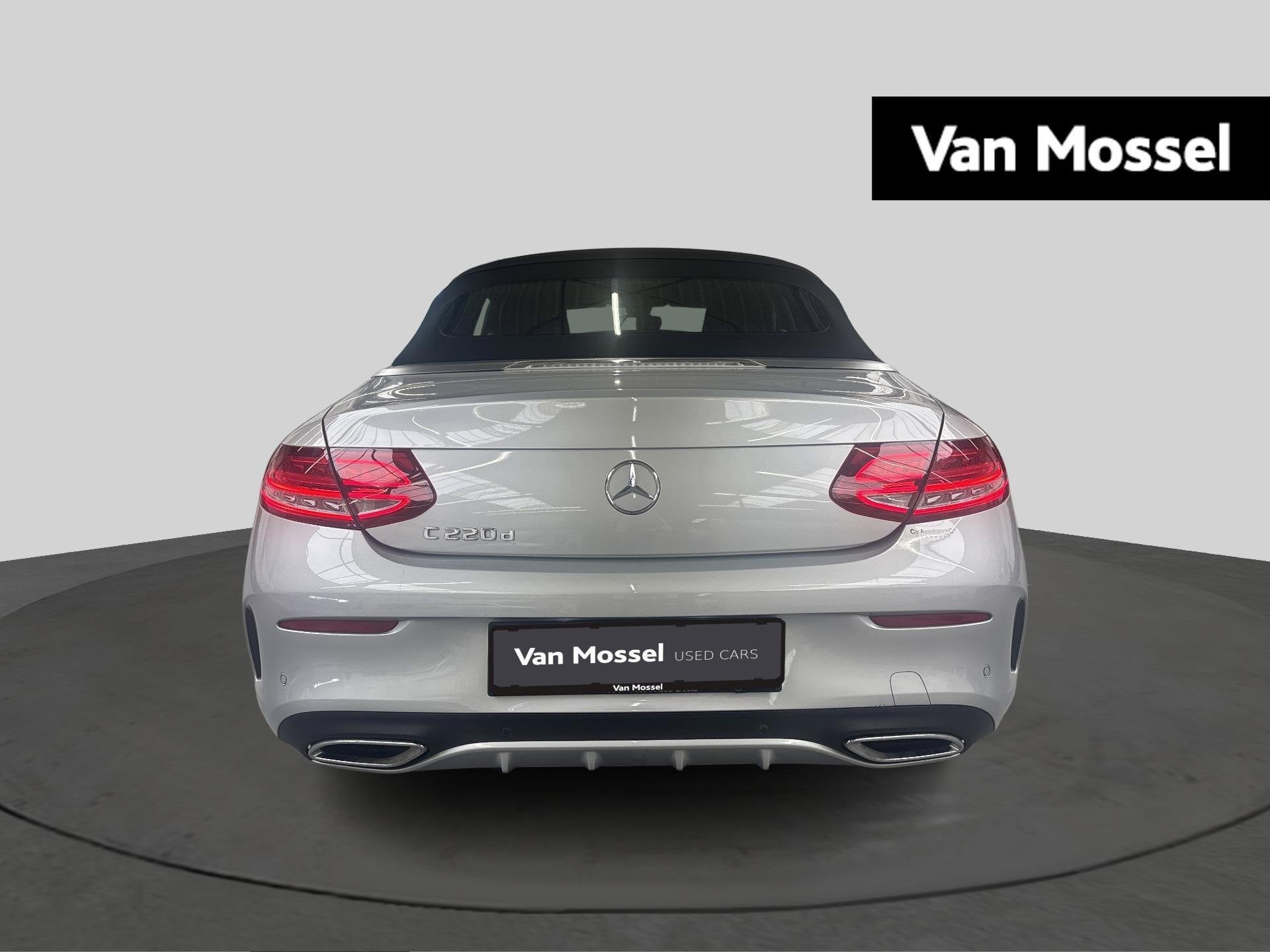 Mercedes-Benz C-Klasse 220d Cabriolet + AMG LINE + LEDER + C, Argent ou Gris, Entreprise, Cabriolet, Carnet d'entretien