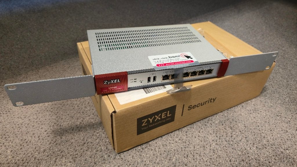 Zyxel USG60 Unified Security Gateway, Ophalen of Verzenden, Gebruikt