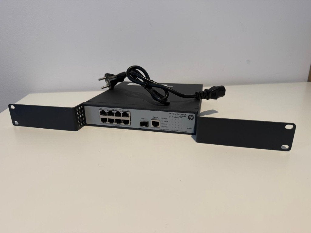 HP 1910-8G JG348A managed gigabit switch, Computers en Software, Netwerk switches, Ophalen of Verzenden, Zo goed als nieuw