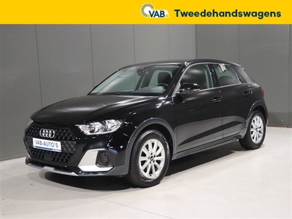 Audi A1   CITYCARVER 25TFSI CARPLAY DAB PDC, Auto's, Electronic Stability Program (ESP), A1, Zwart, 95 pk