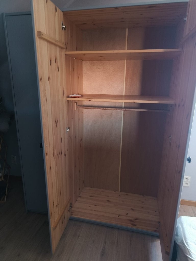 kleerkast, Ophalen, Met deur(en), 100 tot 150 cm, Zo goed als nieuw