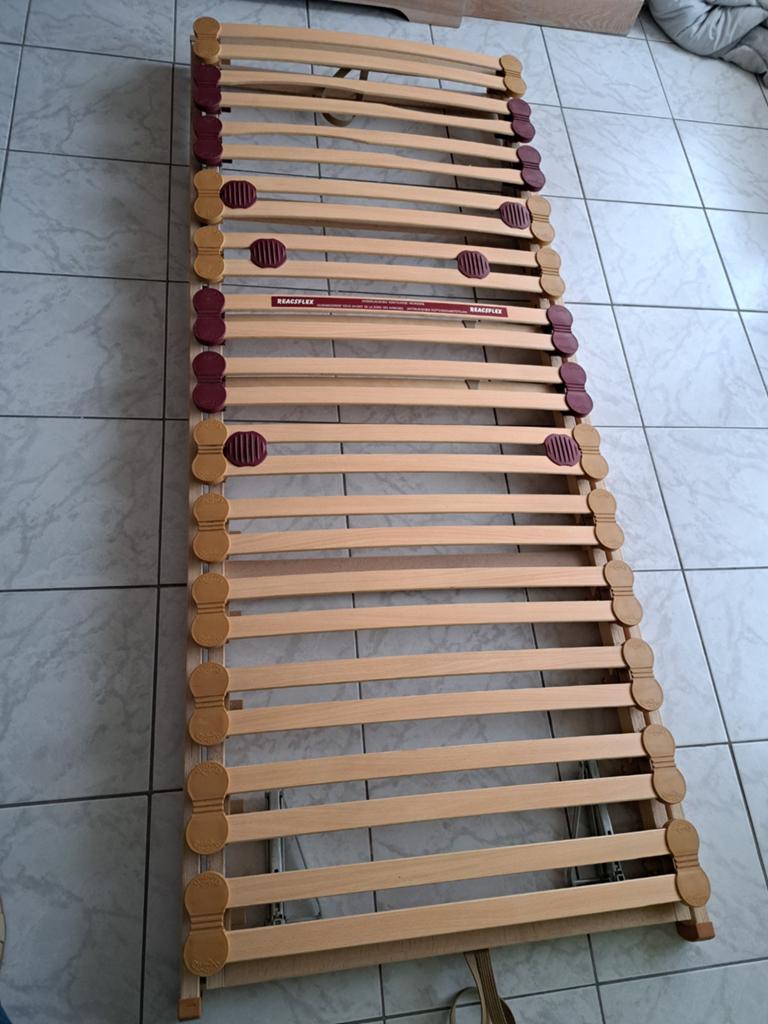 Deux sommiers à lattes Reacsflex réglables 80x200 cm, Enlèvement