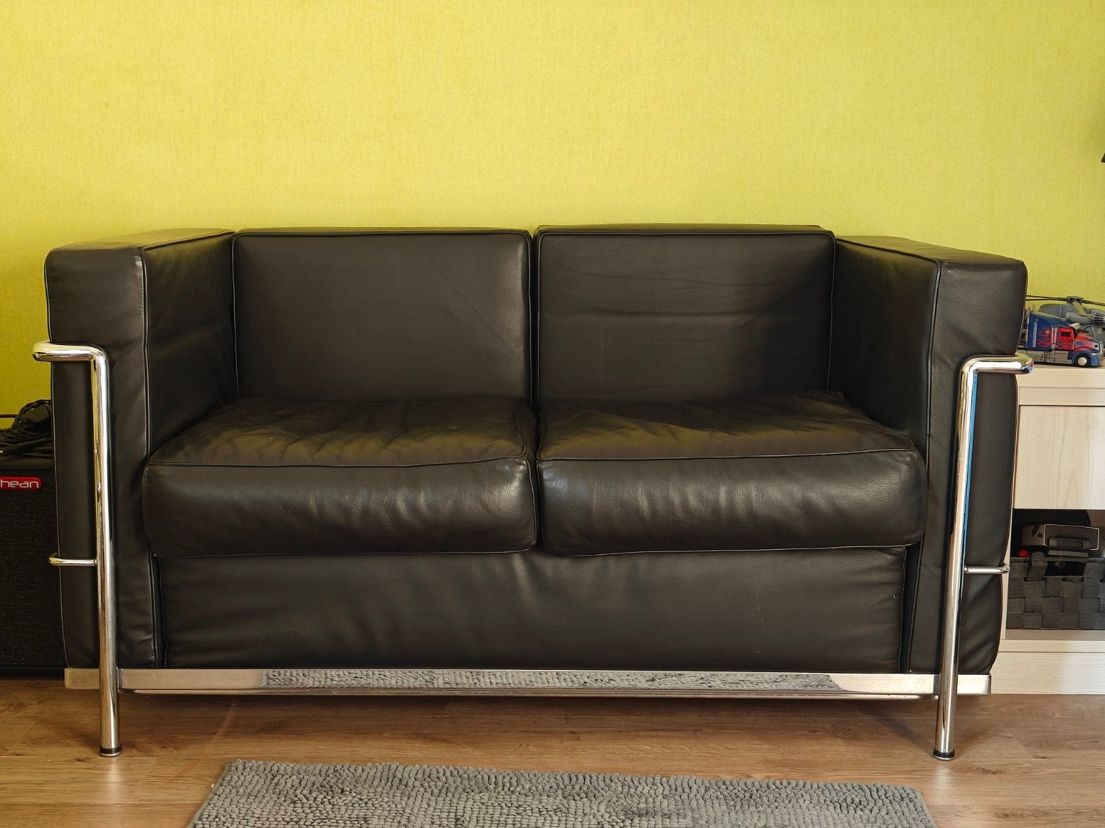 Leren zetel met stalen frame, Huis en Inrichting, Ophalen