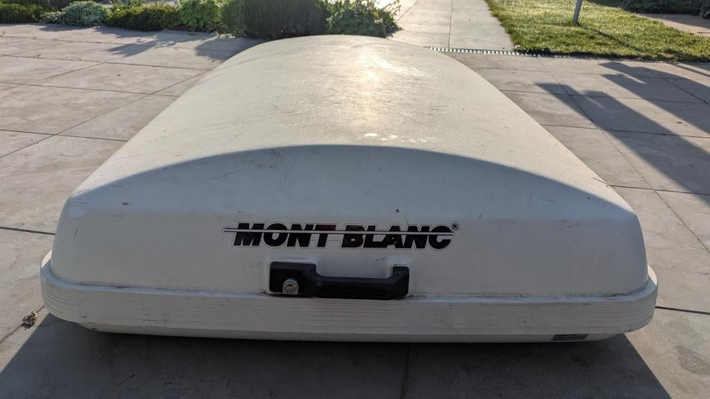 Grote dakkoffer Mont Blanc, Ophalen