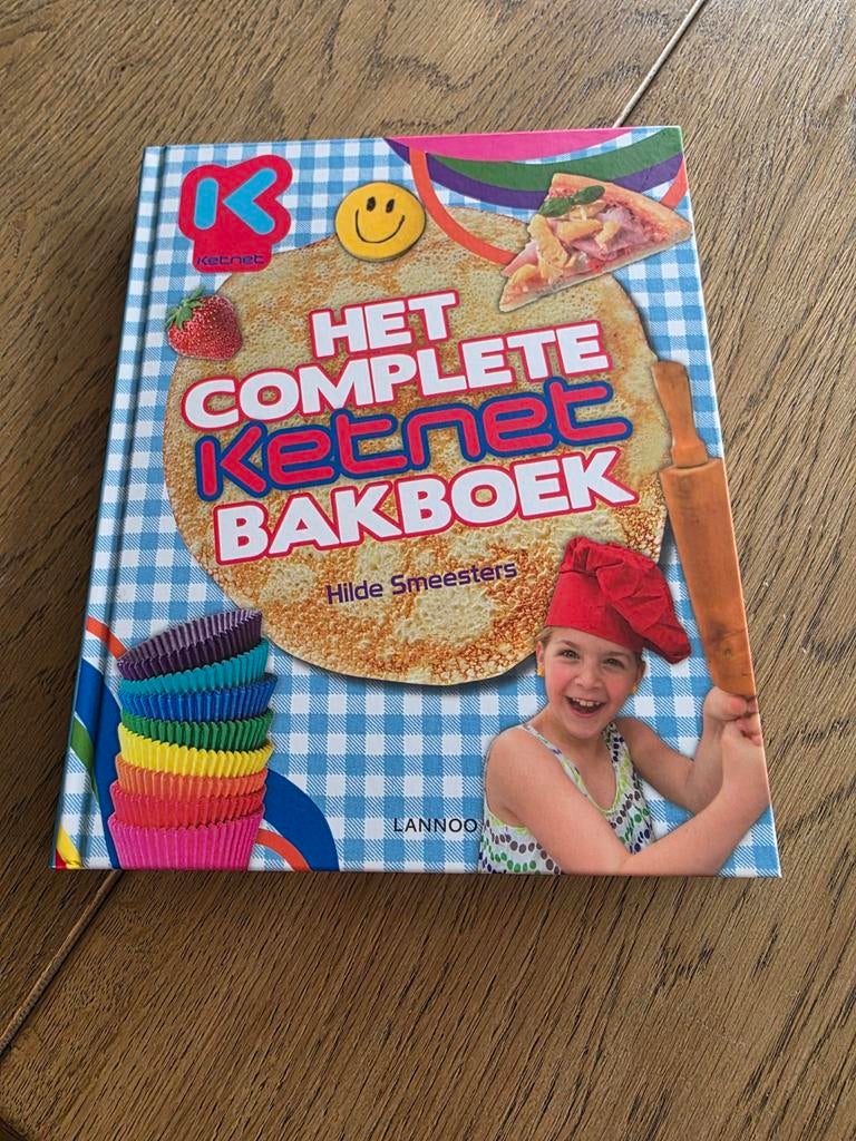 Hilde Smeesters - Het complete Ketnet bakboek, Livres, Livres pour enfants | Jeunesse | Moins de 10 ans, Enlèvement ou Envoi