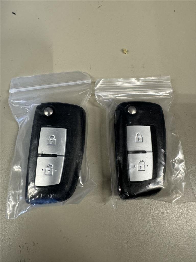 twee knops autosleutel Nissan Qashqai 2013 - 2016 remote fob, Enlèvement ou Envoi, Neuf