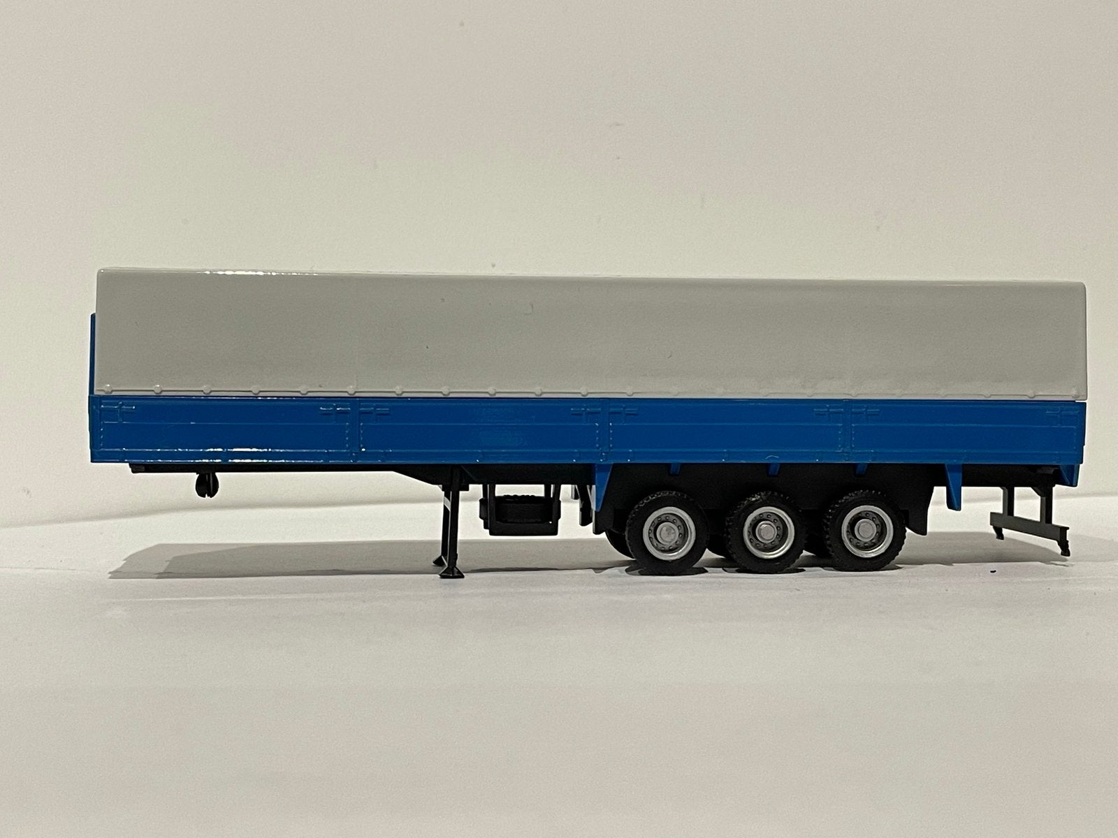 Herpa losse huif oplegger blauw grijs 1/87, Enlèvement ou Envoi, Comme neuf, Bus ou Camion, Herpa