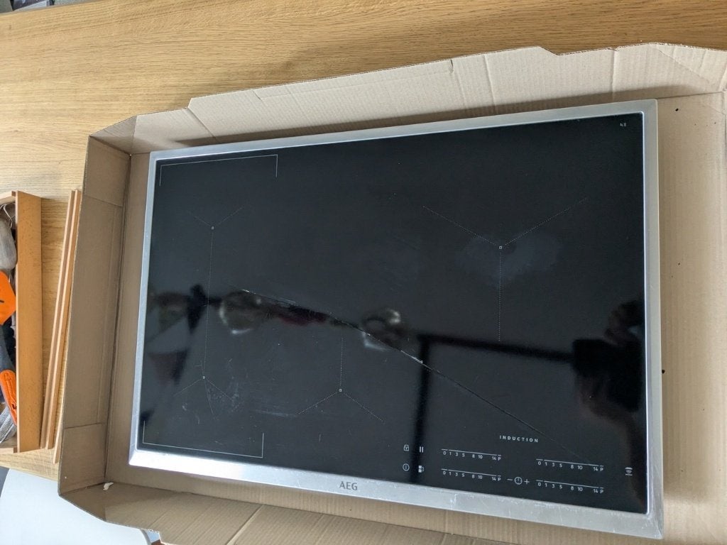 AEG inductiekookplaat IKE84441XB – defect / voor onderdelen, Ophalen, 4 kookzones, Inbouw, Inductie
