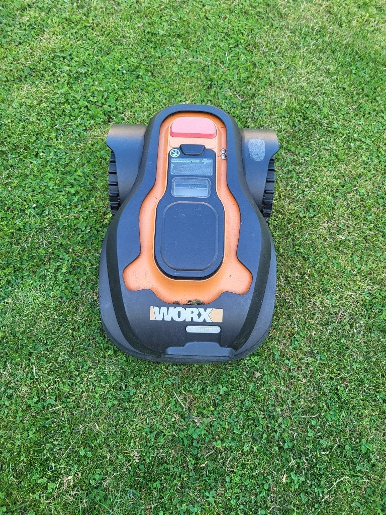 Tondeuse robot WORX Landroid WG796E.1 – Pour pièces, Worx, Moins de 20 cm, Enlèvement, Utilisé