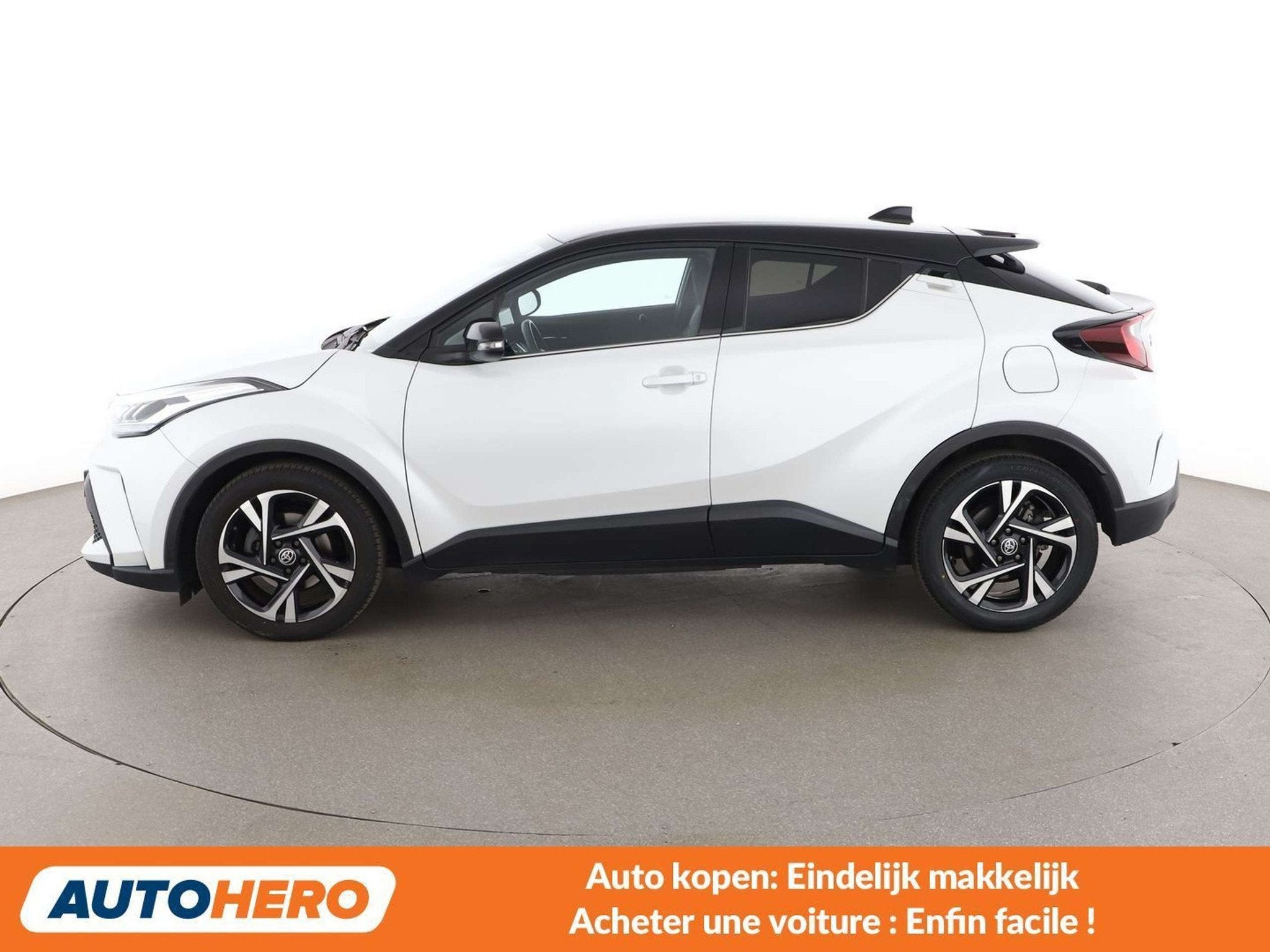 Toyota C-HR 1.8 Hybrid Flow (bj 2024, automaat), Auto's, 122 pk, Wit, 5 zetels, 5 deurs