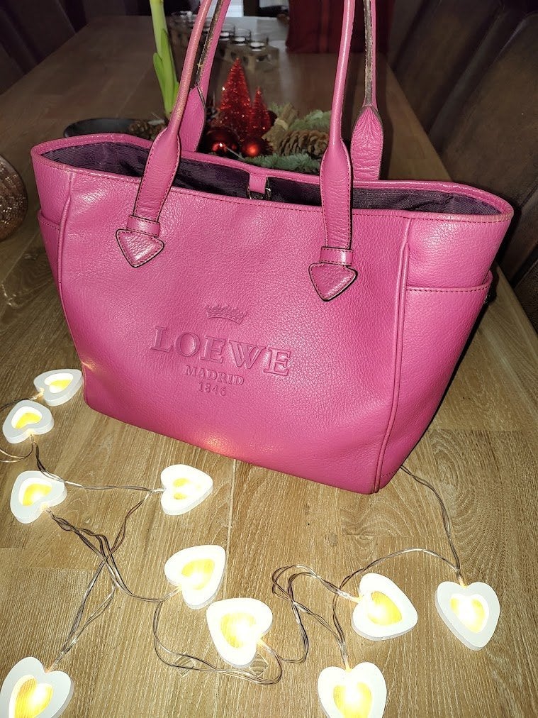 Loewe Tote bag - Roze leder, Handtassen en Accessoires, Tassen | Damestassen, Gebruikt, Shopper, Roze, Ophalen of Verzenden