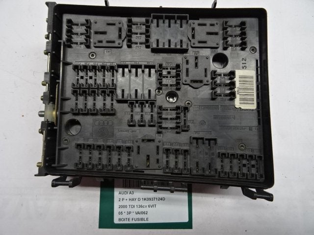 BOITIER FUSIBLES Audi A3 (8P1) (1K0937124D), Utilisé, Audi