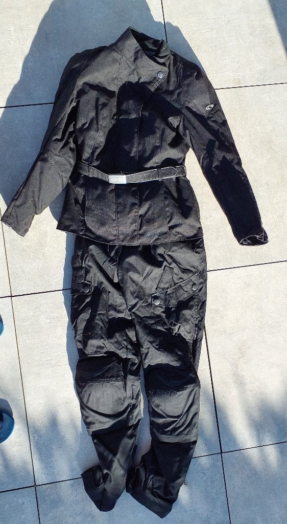 VETEMENT MOTARD FEMME TAILLE M, Seconde main, Ensemble, Femmes, Enlèvement