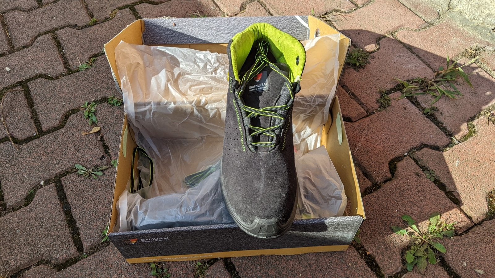 2 paires de bottines dé sécurité neuf point 43 et 44, Vêtements | Hommes, Enlèvement