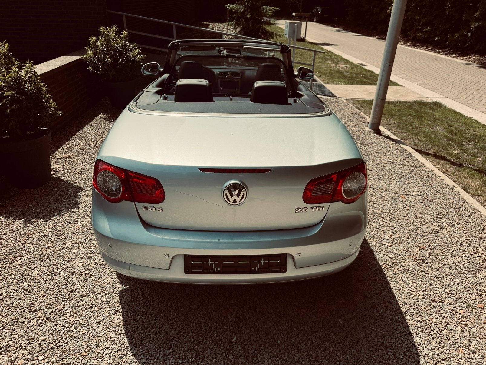 Volkwagen Eos 2.0 diesel automaat, Auto's, Volkswagen, Parkeersensor, Zwart, 4 cilinders, Cabriolet