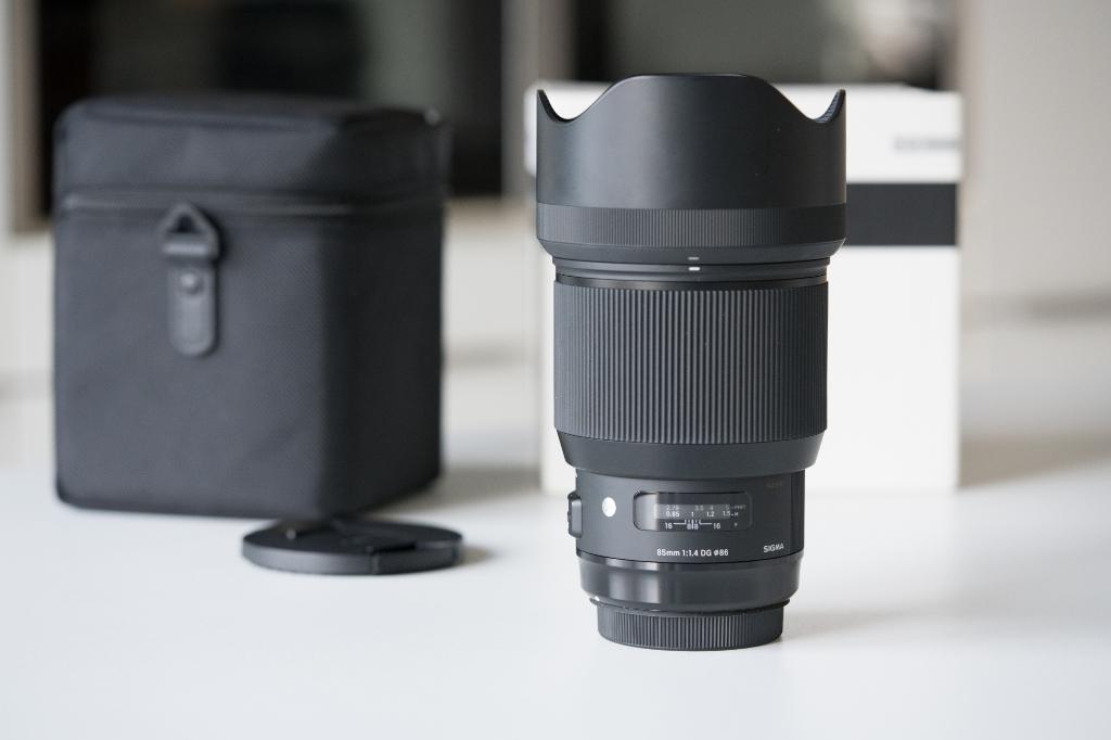 Sigma 85mm ART f1.4 EF (canon) vatting, Ophalen, Zo goed als nieuw, Telelens