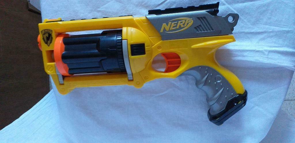 Nerf Maverick Rev-6, Ophalen of Verzenden, Gebruikt