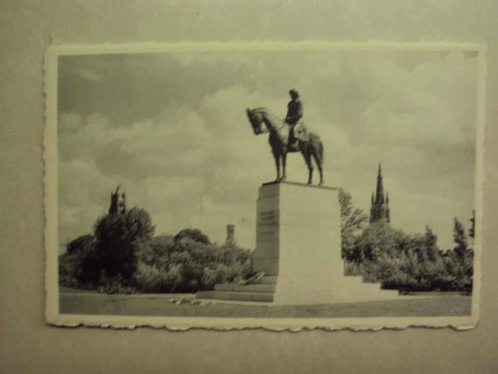 55123 - BRUGGE - STANDBEELD KONING ALBERT 1 - ZIE 2 FOTO'S, Verzamelen, Verzenden