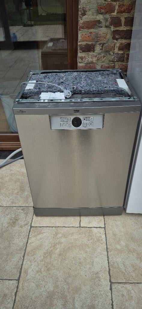 Lave vaisselle Beko b300, Encastré, Comme neuf, Enlèvement, 45 à 60 cm