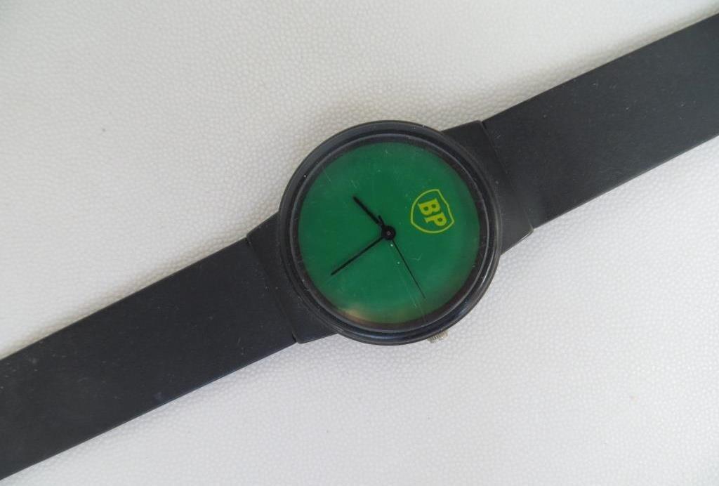 Montre-bracelet BP des années 90, Collections, Enlèvement ou Envoi, Utilisé, Ustensile