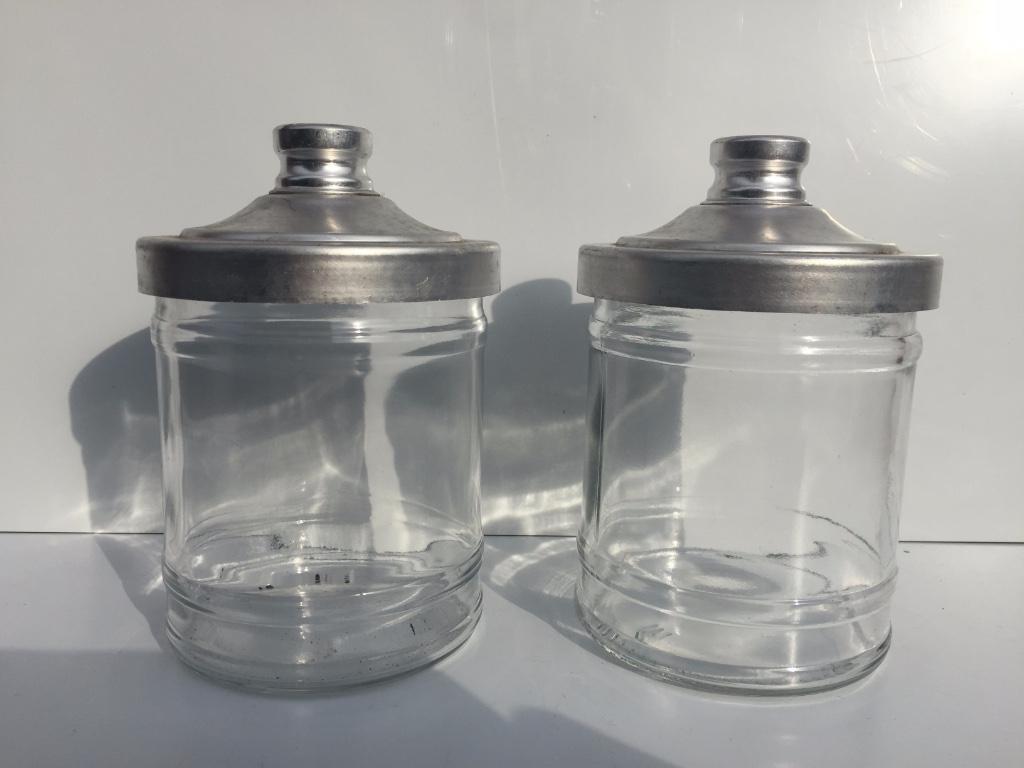 s/2 Bokaal glas, deksel in aluminium, Huis en Inrichting, Ophalen of Verzenden, Zo goed als nieuw
