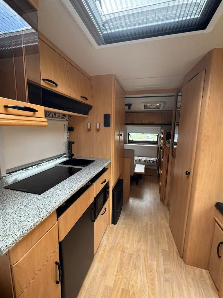 Caravan te huur / airco / stapelbed