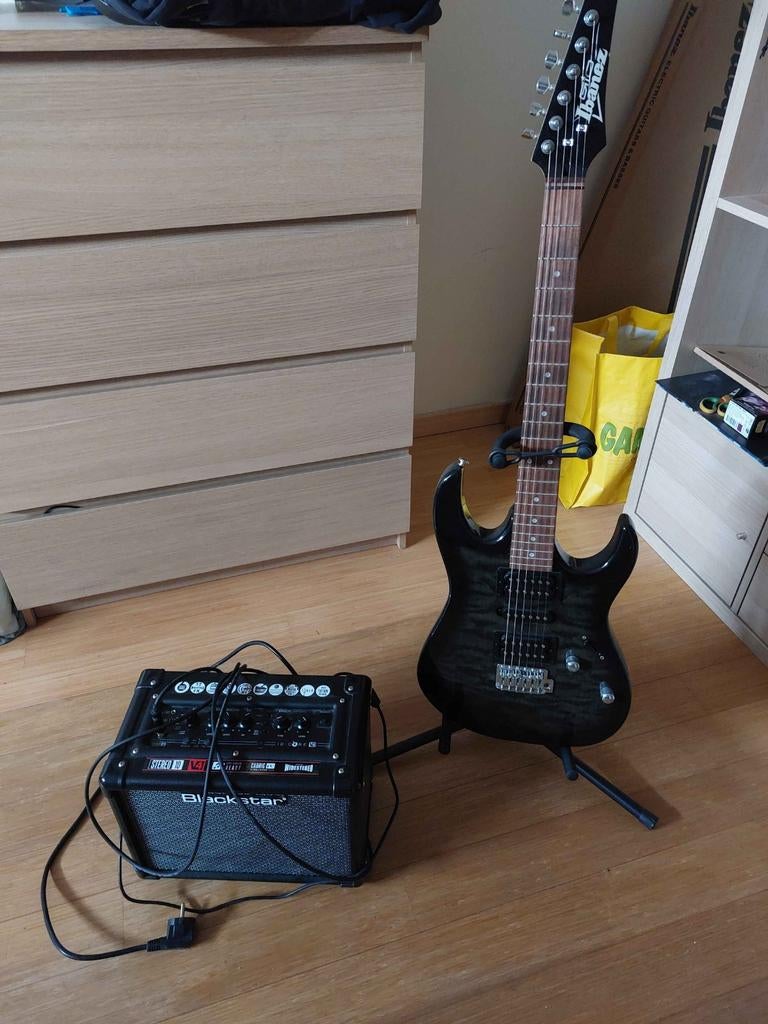 Ibanez gitaar met Blackstar amp, Enlèvement, Ibanez