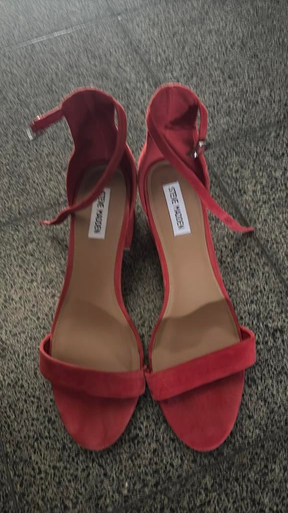 Steve Madden rode sandaal 41, Enlèvement ou Envoi, Comme neuf