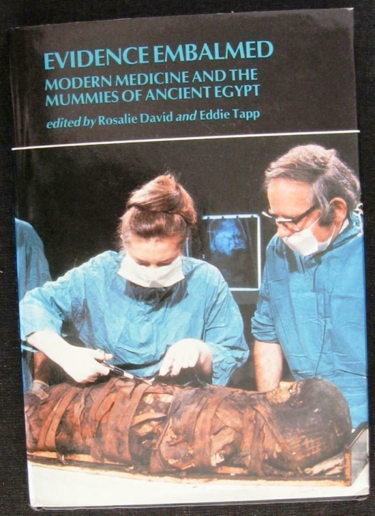 Evidence Embalmed HC Modern Medicine & Mummies Egypte Mummie, Ophalen of Verzenden, 14e eeuw of eerder, Gelezen, Afrika