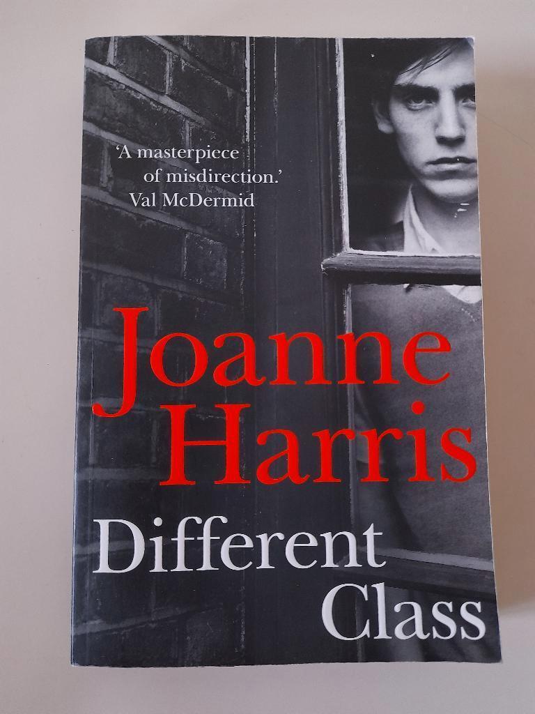 Joanne Harris - Classe différente - Anglais, Livres, Thrillers, Comme neuf, Enlèvement ou Envoi