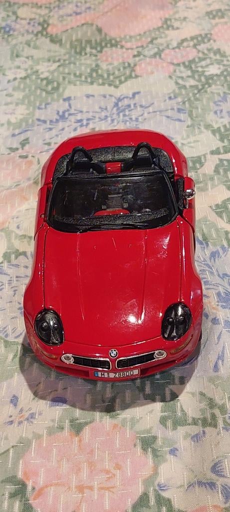 Schaalmodel 1/24 BMW Z8 burago, Enlèvement ou Envoi, Burago