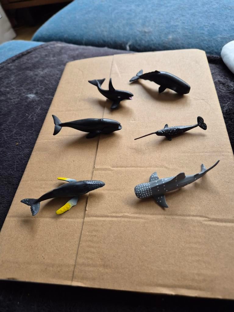 Plastieken zeedieren walvis haai narwal, Verzamelen, Verzenden