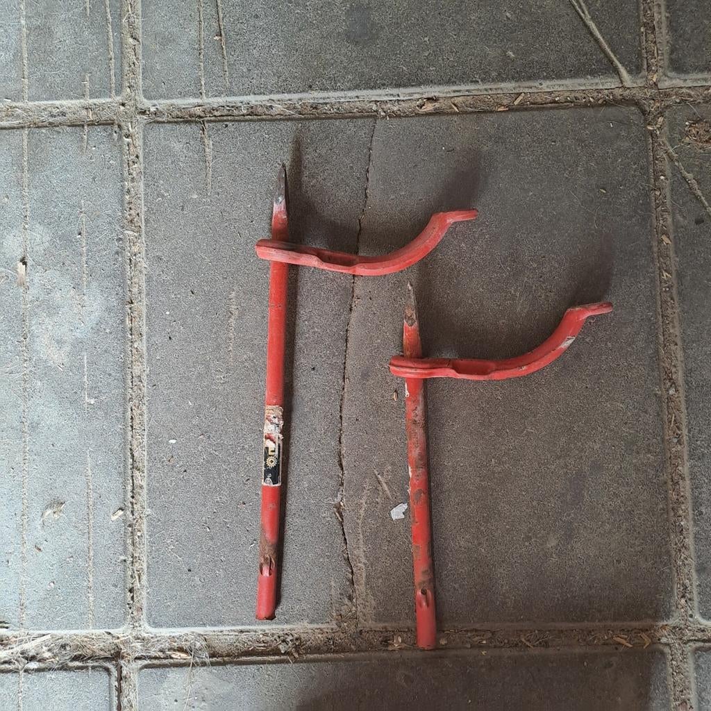 2 muur haken 5 € voor de 2, Enlèvement, Utilisé