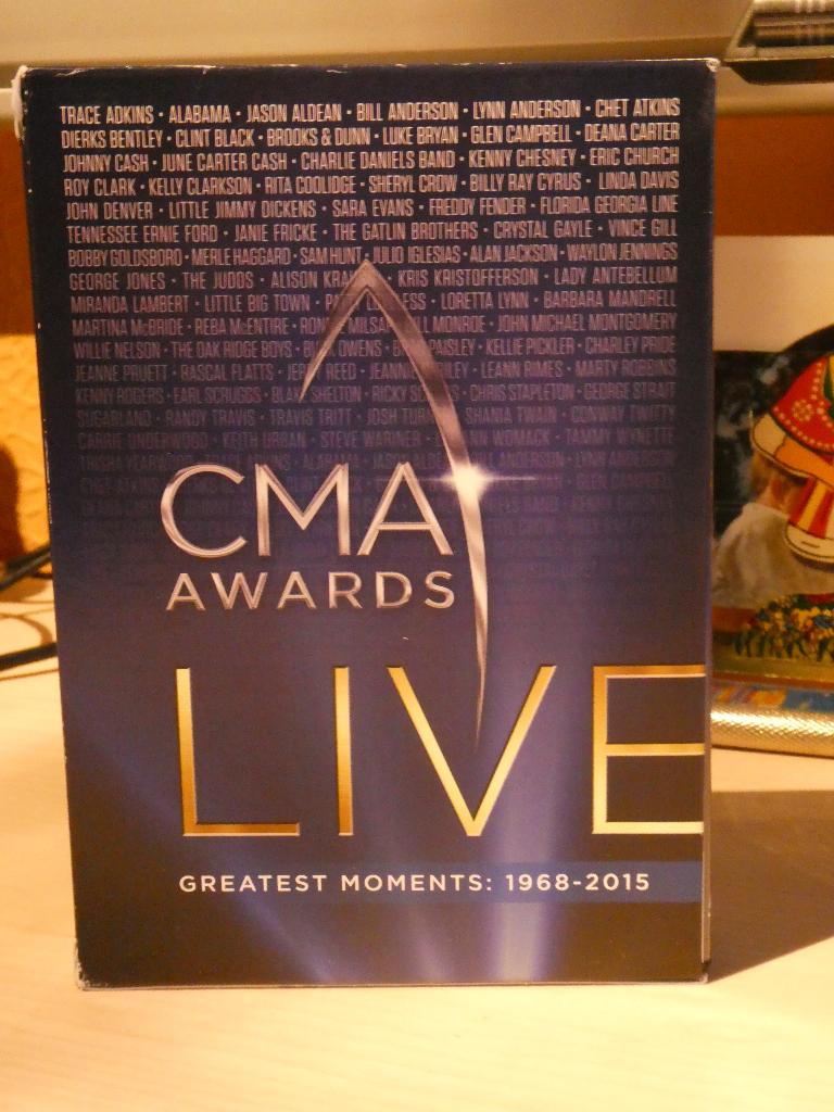 DVD  10 x CMA awards 1968 - 2015 country, Cd's en Dvd's, Vinyl | Country en Western, Zo goed als nieuw, Ophalen of Verzenden