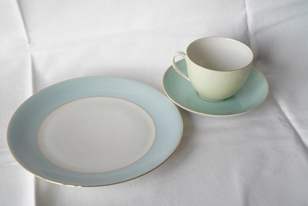 Service à café et dessert ARZBERG multicolore, Antiek en Kunst, Antiek | Servies compleet, Ophalen of Verzenden