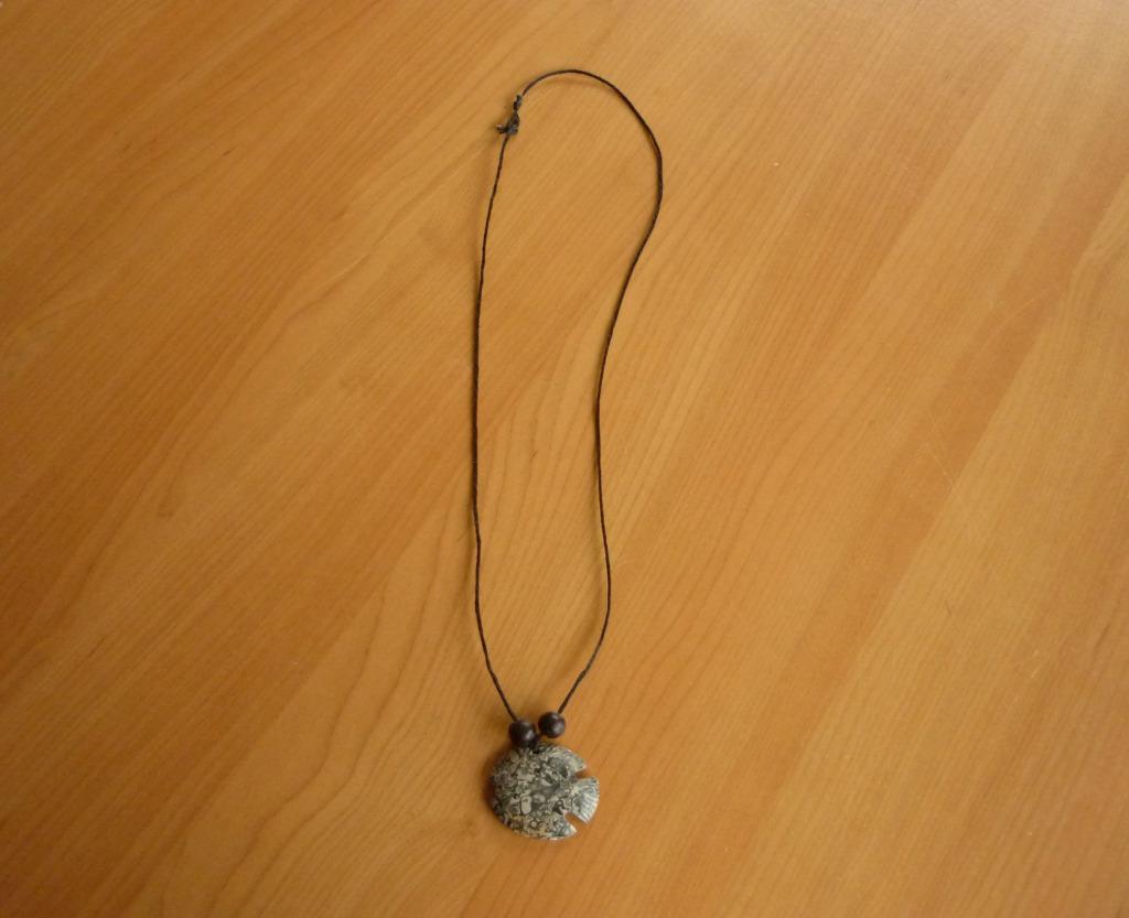 Zwarte verstelbare touw ketting met grijze stenen vis hanger, Ophalen of Verzenden