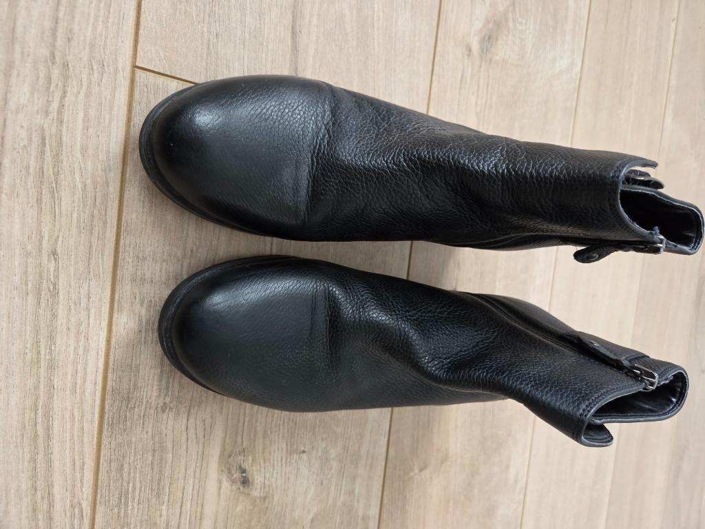Boots clarks 39 cuir noir, Enlèvement, Boots et Botinnes, Porté, Noir