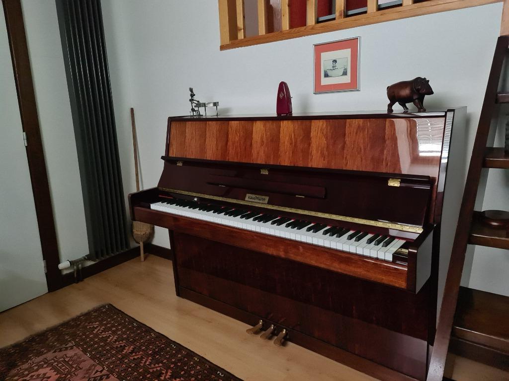 Piano Kaufmann, Brillant, Comme neuf, Brun, Enlèvement