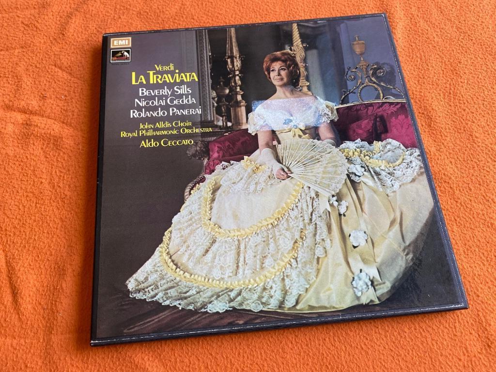 Verdi / La Traviata, Enlèvement ou Envoi
