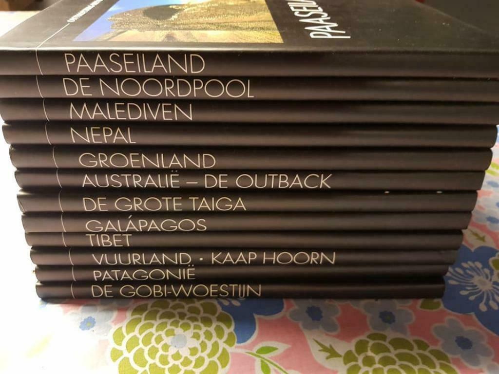 Lot boeken "Ontmoeting met de horizon", Ophalen of Verzenden, Gelezen