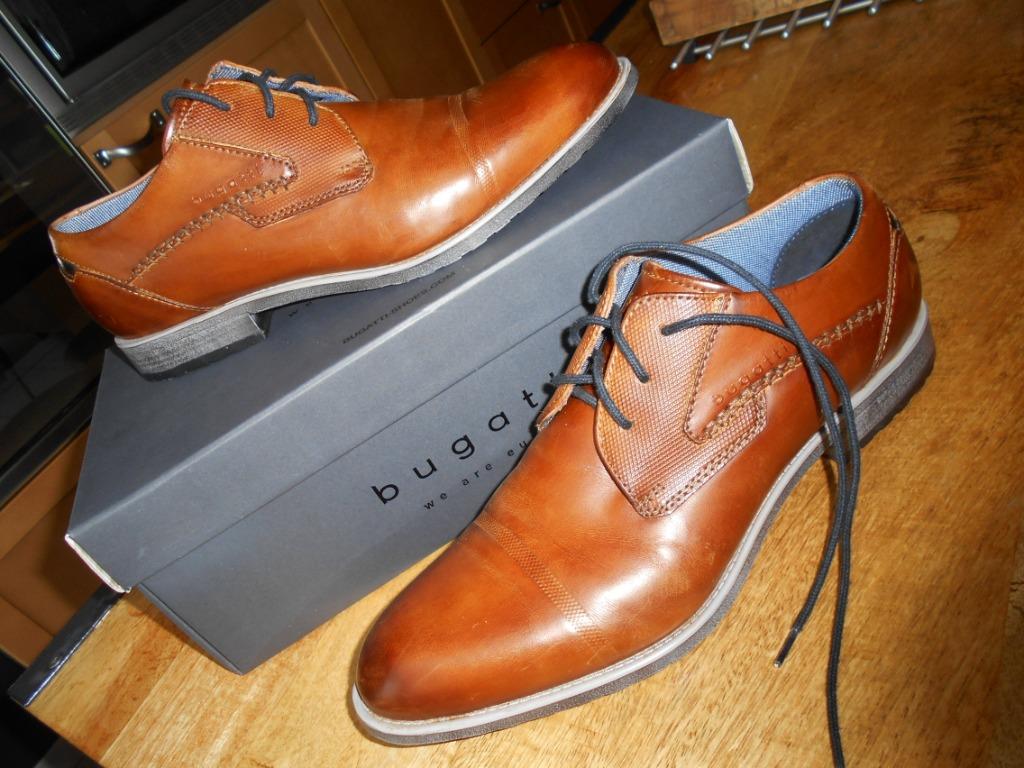 BUGATTI..44..NEUF..chaussures homme en cuir, Vêtements | Hommes, Chaussures, Neuf, Bugatti, Enlèvement ou Envoi, Chaussures à lacets