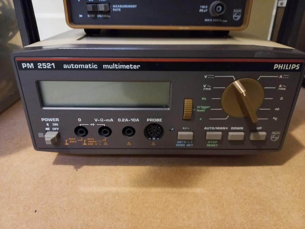 PM 2521 automatic multimeter Philips, Ophalen