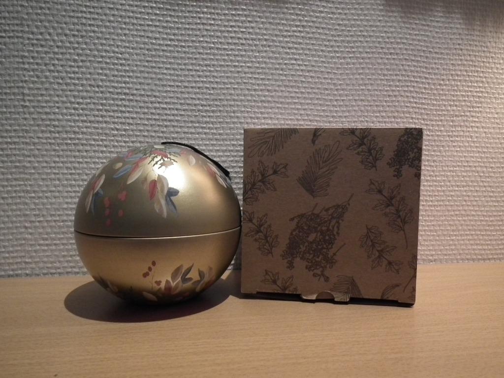 Metalen kerstbal, met doos (Yves Rocher), Verzenden, Zo goed als nieuw